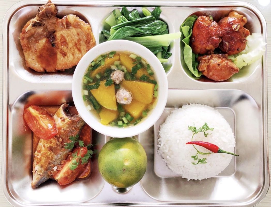 khay suất ăn công nghiệp