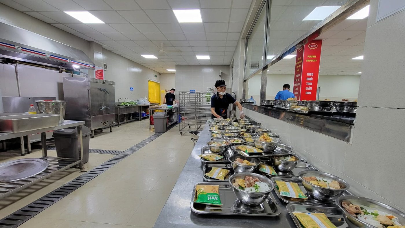 THỰC TẾ MỞ MỚI BẾP ĂN CÔNG NGHIỆP NẤU TẠI CHỖ: TỪ KHẢO SÁT ĐẾN VẬN HÀNH THỰC TẾ 2 a1f9828c886f63cfe319953deec4a58e
